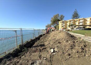 Avanzan las obras para estabilizar un tramo de corredor litoral en Playa Bella