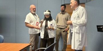 Profesionales del Hospital de Antequera se forman en comunicación clínica con IA