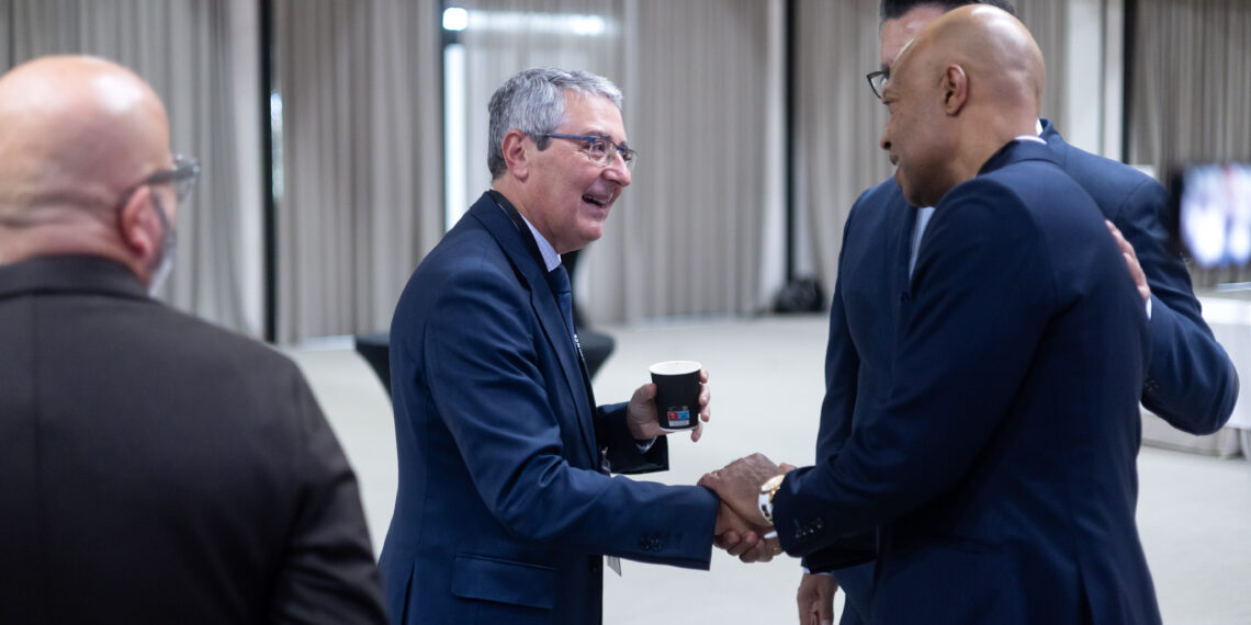 Salado expone las bondades de la provincia de Málaga para invertir y desarrollar proyectos ante más de 200 empresarios estadounidenses de origen latino