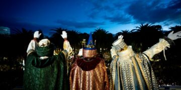 Los Reyes Magos llenan de regalos, caramelos y mucha ilusión cada rincón de la Costa del Sol