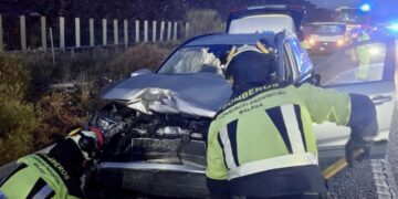 Una persona evacuada al hospital tras resultar herida en un accidente en la A-7 en Vélez-Málaga