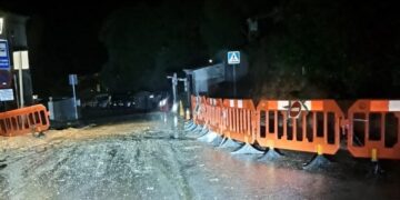 Casares sufre nuevos desprendimientos y continúa sin recuperar la normalidad tras la borrasca Kristin