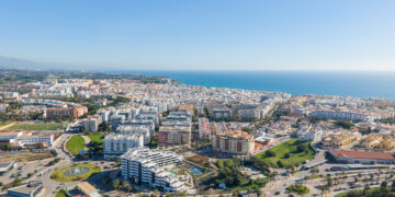 Estepona pide al Gobierno que adopte medidas para evitar el problema de falta de servicio eléctrico para los nuevos desarrollos urbanísticos de la ciudad