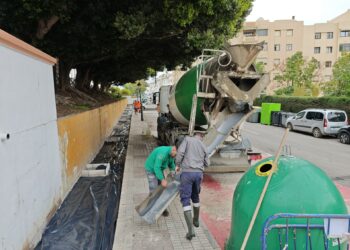 Estepona supera el centenar de actuaciones con la Brigada de Barrios en solo cuatro meses