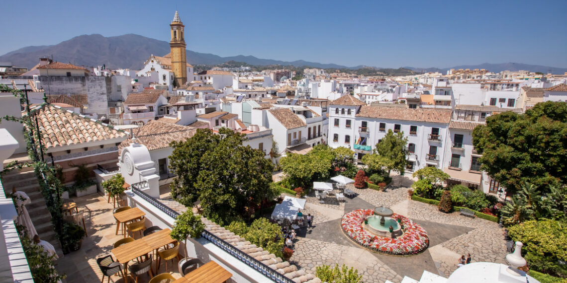 Estepona bonificará la tasa de basura a los vecinos que reciclen en el Punto Limpio