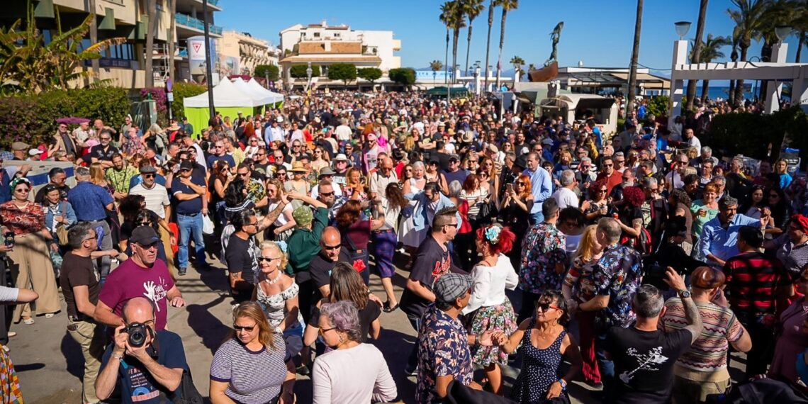 El Rockin’ Race Jamboree rinde homenaje al cine con bandas como ‘Los Lobos’, ‘Los Sirex’ y ‘Jay Siegel’s Tokens’