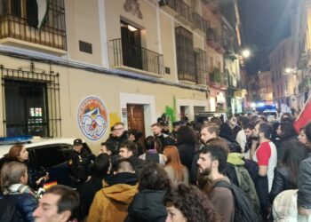 Okupan el antiguo edificio de Málaga Acoge en protesta por la venta a un fondo israelí