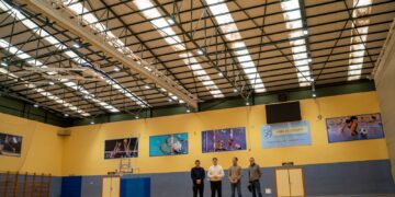 El Ayuntamiento incorpora iluminación con tecnología LED en los polideportivos Ramón Rico y Arroyo de la Miel
