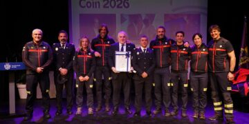 El Consorcio Provincial de Bomberos de la Diputación de Málaga recibe la Medalla de la Ciudad de Coín