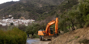 Salado anuncia una partida inicial de 15 millones para las primeras reparaciones de carreteras tras el temporal, aunque advierte de que los daños serán “muy superiores”