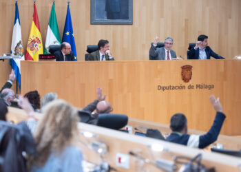 Diputación aprueba destinar dos millones de euros para la conservación de los 860 kilómetros de la red provincial de carreteras