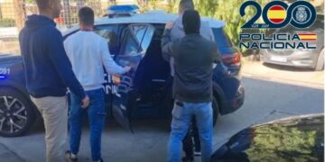 Agentes de la Policía Nacional detienen en Málaga a un estafador sentimental y a su verdadera pareja