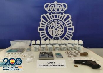 Detenidas en Torremolinos dos personas al frente de un punto de venta de drogas en el que un cliente recibió un disparo en el rostro