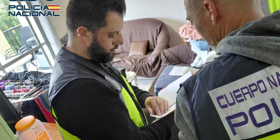 Detenido en la provincia de Málaga a dos personas por estafa en inversiones de criptomonedas