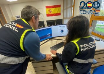 Así estafaron a 55 clientes de una agencia de viajes en Málaga: transfirió el dinero de las vacaciones de los afectados a un falso amor en Líbano