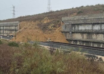 El derrumbe en Álora agrava la crisis ferroviaria y prolonga la suspensión del AVE en Málaga