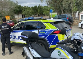La Policía Local de Mijas lleva a cabo medio centenar de controles preventivos y actuaciones