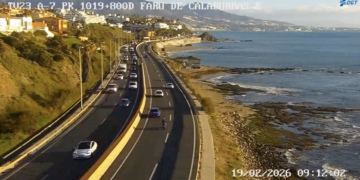 Mañana de atascos en la A-7: un vehículo averiado en Mijas y otro incidente en Marbella complican la circulación