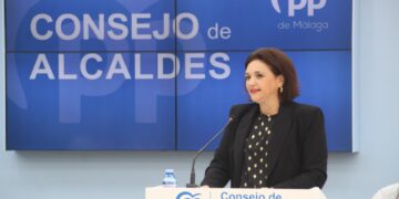 El PP lamenta que el Gobierno niegue pérdidas por el caos ferroviario para «tapar su incompetencia» y recuerda que el turismo es la principal industria de Málaga