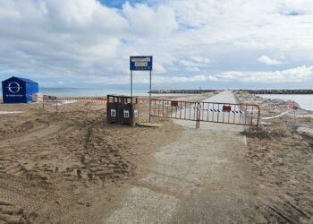 El paso de la borrasca Leonardo por Fuengirola se salda sin incidencias de consideración durante la primera parte de la jornada