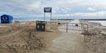 El paso de la borrasca Leonardo por Fuengirola se salda sin incidencias de consideración durante la primera parte de la jornada