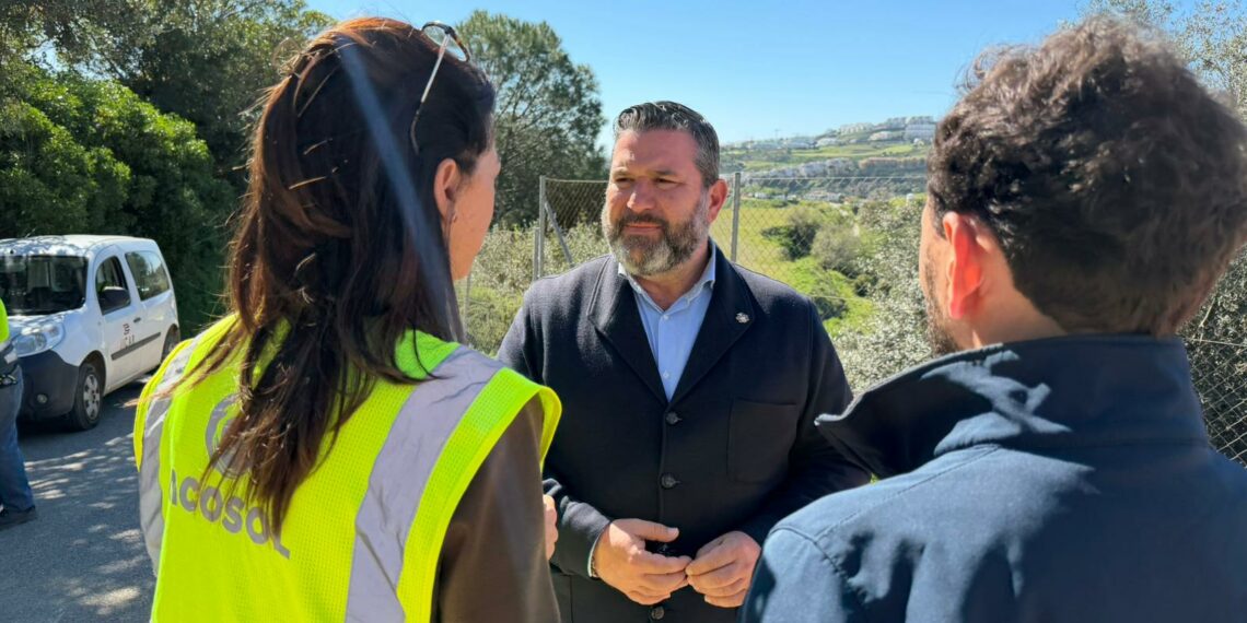 Acosol ejecuta la segunda fase de las obras para llevar agua potable a La Majadilla del Muerto en Mijas