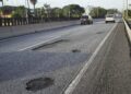Estepona lamenta que el Gobierno no prevea actuar de urgencia para acabar definitivamente con el peligro de los baches y socavones en la A-7
