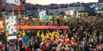 Las fuertes rachas de viento en la Costa del Sol obligan a suspender actividades de Carnaval en Benalmádena y Mijas