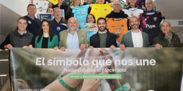 El Ayuntamiento de Marbella colabora con la AECC en la iniciativa ‘Brazaletes de Esperanza’