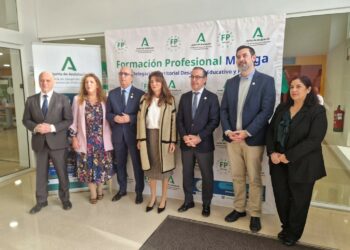 El delegado de Desarrollo Educativo lidera un encuentro entre centros educativos de FP, empresas y más de 400 alumnos de la Costa del Sol Occidental