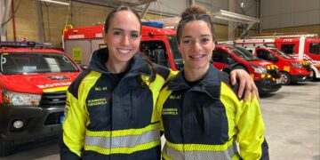 Referentes de Fuengirola: Lucía y Ana Isabel, las primeras bomberas de la ciudad