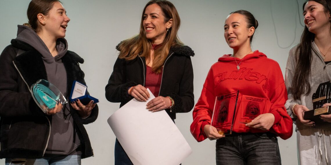 Alezeiateatro celebra el reconocimiento nacional obtenido en Segóbriga y anuncia una gira estatal con más de veinte funciones en 2026