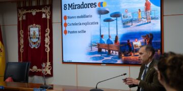 Benalmádena traza en la Mesa de Turismo su hoja de ruta para lograr “una costa que mire de verdad al mar”