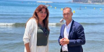 Lara exige al Gobierno central inversiones que garanticen el buen estado de las playas para Semana Santa