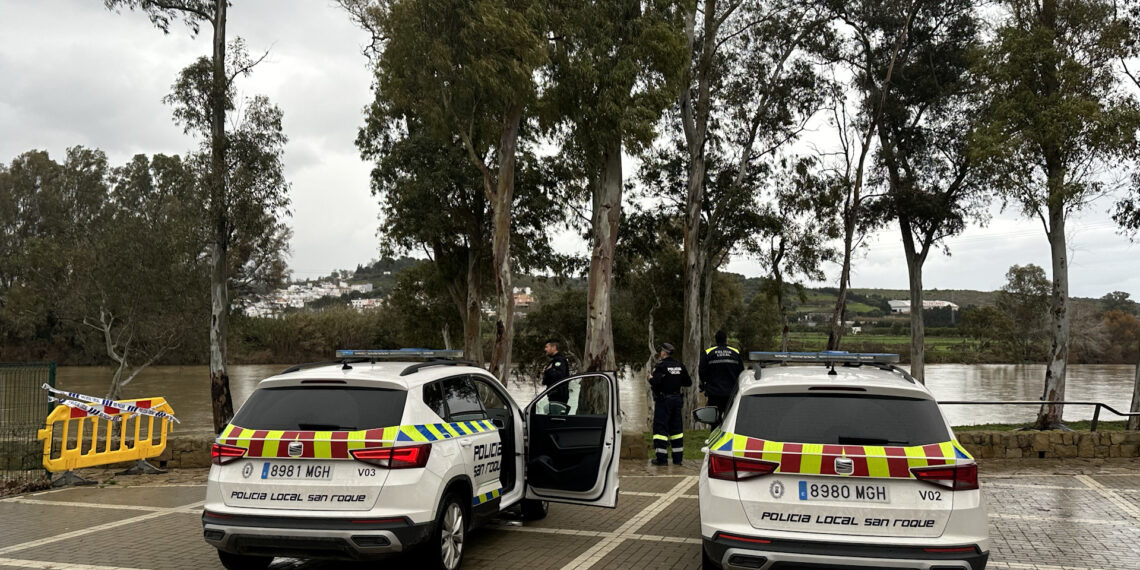 Desalojadas más de 3.000 personas de zonas inundables en Cádiz, Jaén y Málaga