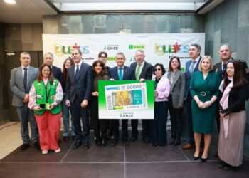 La Junta y la ONCE distribuirán cinco millones de cupones conmemorativos por el Día de Andalucía por toda España