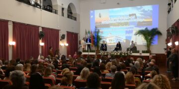 El Clínico de Málaga aborda en una jornada provincial la atención en cuidados paliativos