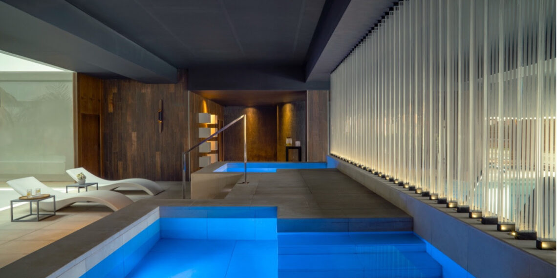 Don Carlos Marbella, el icono frente al mar que invita a redescubrir un nuevo concepto de lujo a través del deporte y el wellness en la Costa del Sol