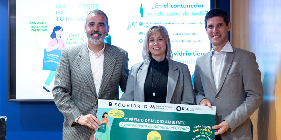 Diputación, el Consorcio de Residuos Sólidos Urbanos y Ecovidrio premian a ayuntamientos y ciudadanos por su implicación en el reciclaje