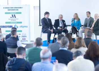 Diputación diseña un plan para mejorar la señalización horizontal y vertical de la red viaria provincial