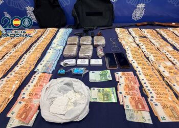 Detenido un hombre que efectuó disparos intimidatorios desde la ventana de un inmueble en el barrio malagueño de Las Castañetas