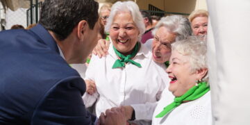 Andalucía duplica su inversión en dependencia desde 2019 y alcanzará este año los 2.610 millones