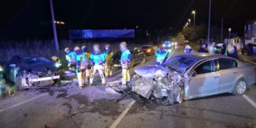 Cinco heridos en Málaga en una colisión entre tres turismos en Churriana