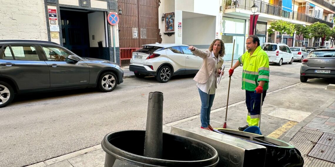 El Ayuntamiento de Fuengirola refuerza el servicio de limpieza en Semana Santa con un dispositivo especial de 66 operarios