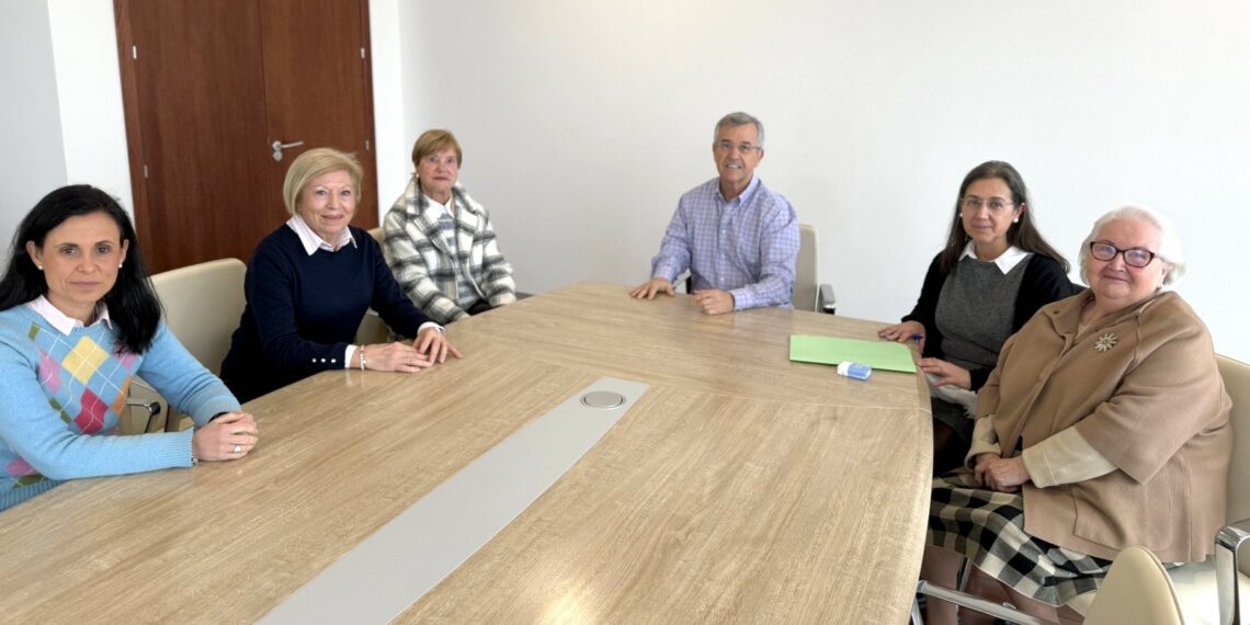 García Urbano se reúne con la Asociación de Familiares de Enfermos de Alzheimer