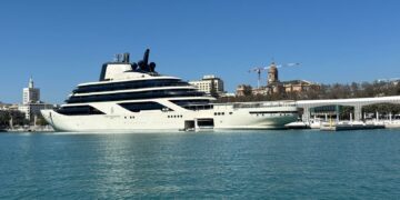 Comienza la temporada alta de primavera para el turismo de cruceros en el Puerto de Málaga