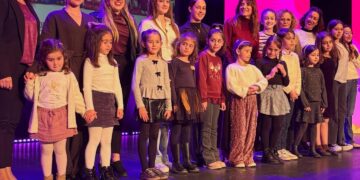 Mijas reconoce a mujeres y entidades con motivo del Día Internacional de La Mujer en la Gala Mijas en Femenino