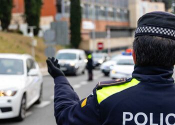 Detenido tras huir de un control policial y provocar una persecución de 10 kilómetros en la Costa del Sol