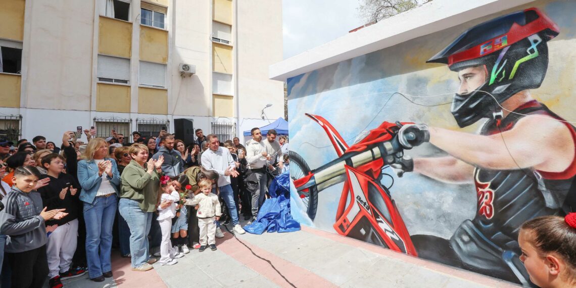 Marbella homenajea con un grafiti a Luis Magriz, un joven referente del barrio de Plaza de Toros