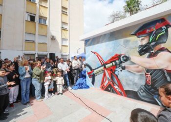Marbella homenajea con un grafiti a Luis Magriz, un joven referente del barrio de Plaza de Toros